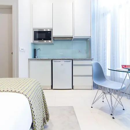 On Deluxe Apartments - Free Parking Porto Exterior photo