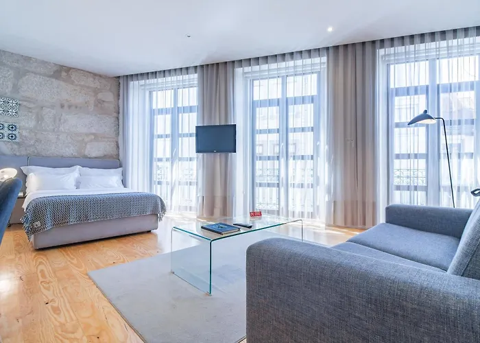On Deluxe Apartments - Free Parking
