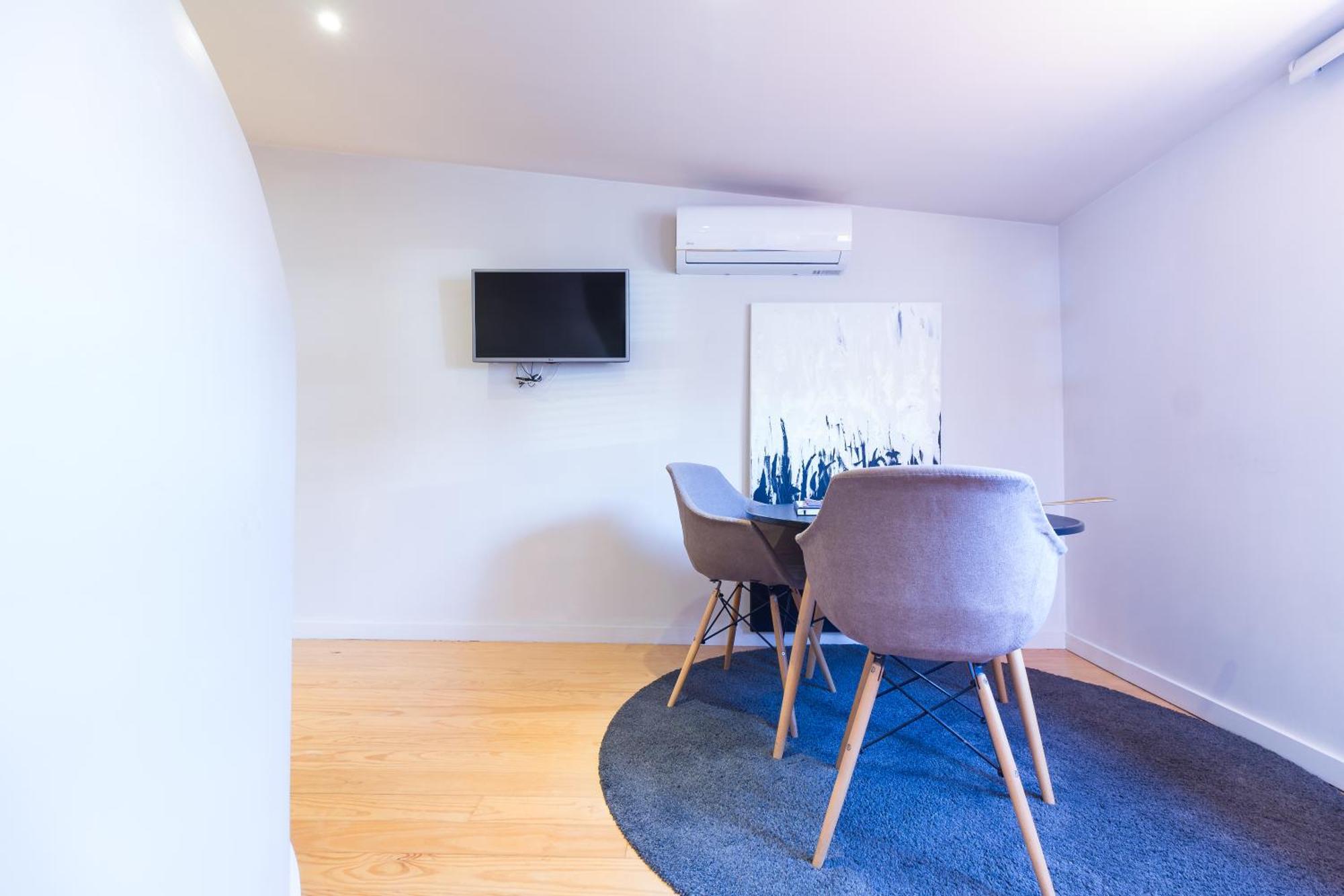 On Deluxe - Free Parking Apartment *